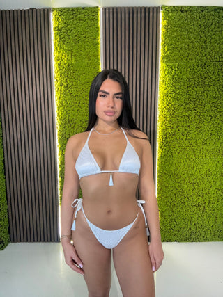 bikini nappe